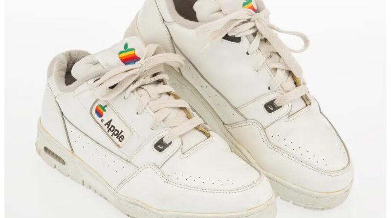 apple rare vintage sneakers